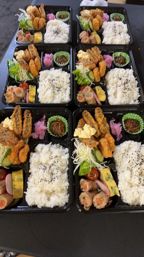 彩り豊かな特製弁当